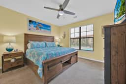 Disney Getaway Resort Condo w/ Pool • Sleeps 8
