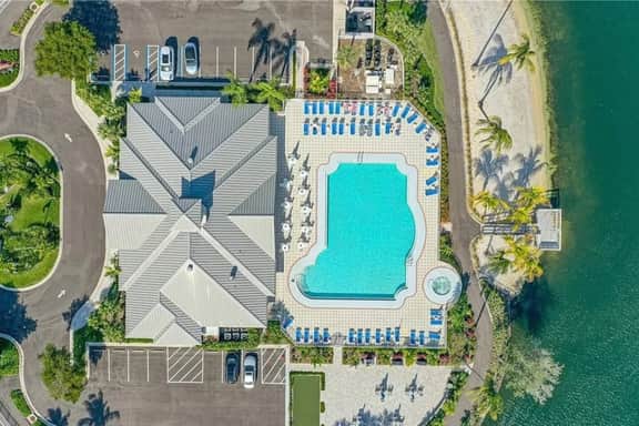 Beautiful Condo in Ft. Myers Near the Beach
